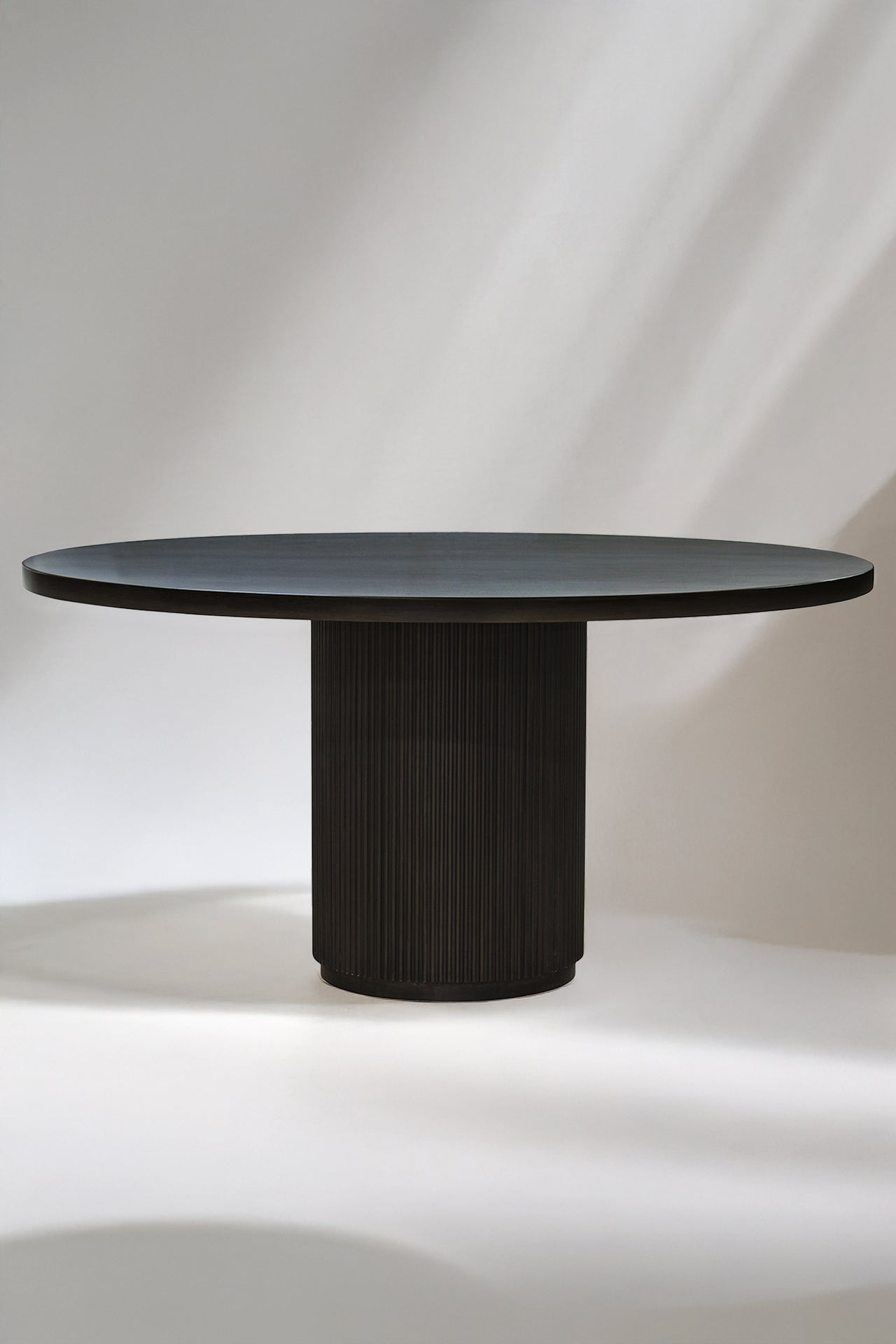 Kraton Round Dining Table 152cm -Grey Oak